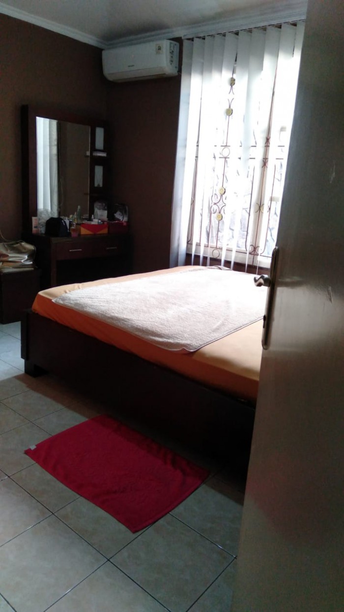 Rumah disewakan di Taman Simpruk Lippo Cikarang